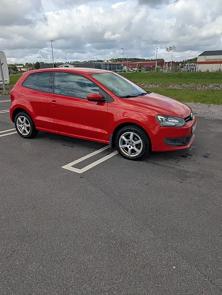 Volkswagen Polo 2012 photo 2