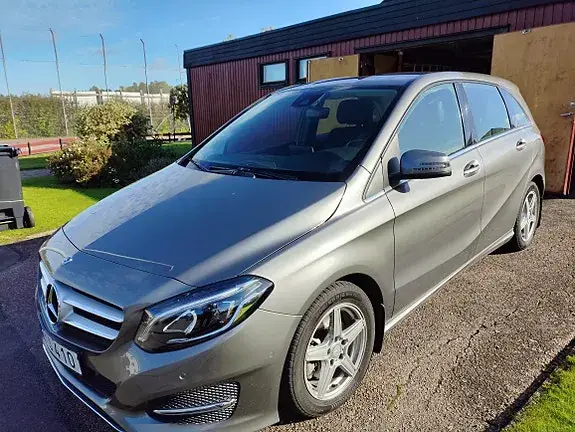 Mercedes-Benz B180 2019 photo 5