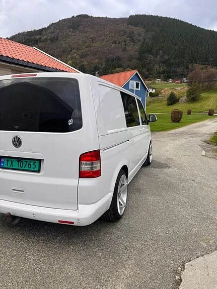 Volkswagen Transporter 2010 photo 4