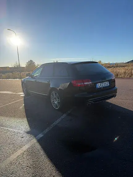 Audi A6 2011 photo 2