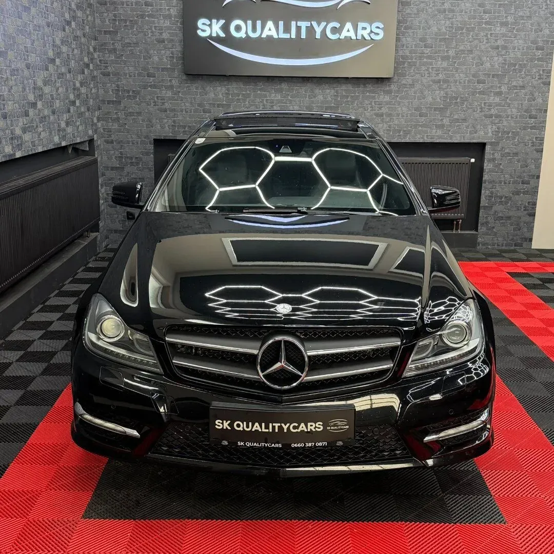 Mercedes-Benz C-Class 2011 photo 2