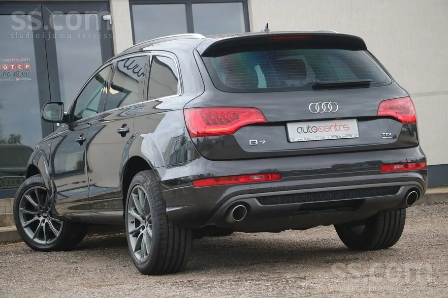 Audi Q7 2010 photo 3