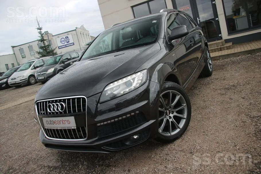 Audi Q7 2010 photo 2