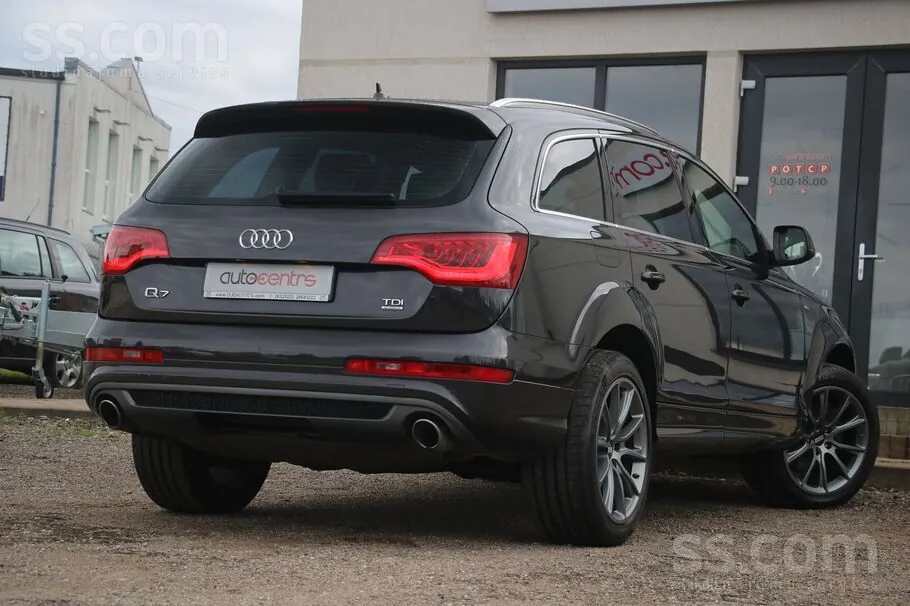 Audi Q7 2010 photo 5