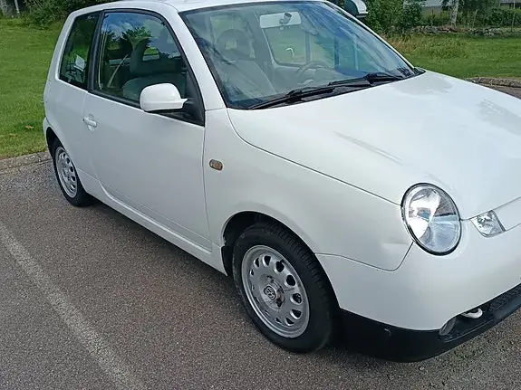 Volkswagen Lupo 2004 photo 2