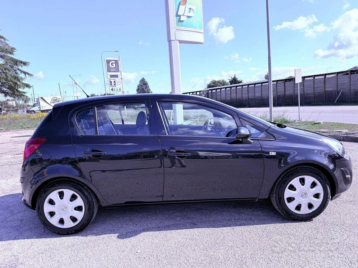 Opel Corsa 2015 photo 4