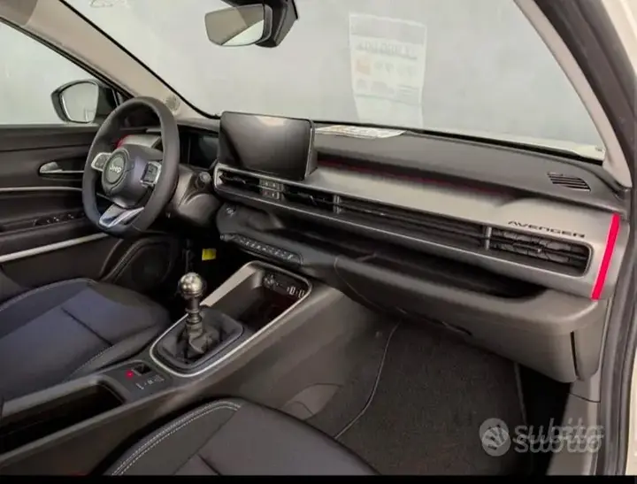 Jeep Avenger 2024 photo 4