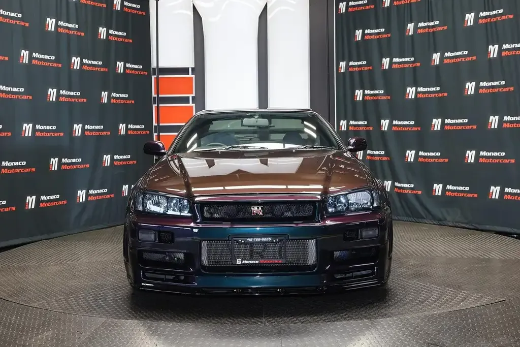 Nissan Skyline 1999 photo 3