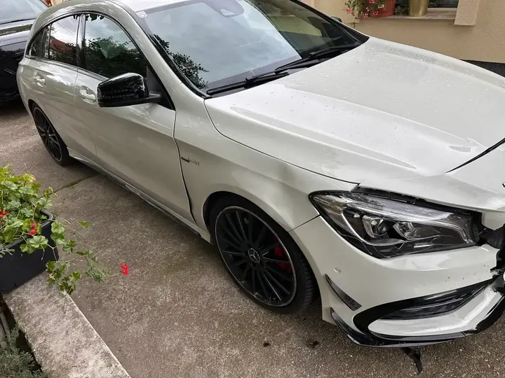 Mercedes-Benz Cla 2017 photo 2