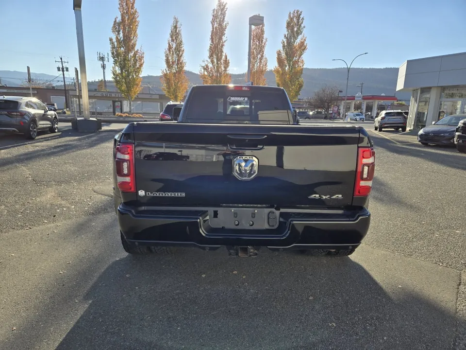 Ram 3500 Laramie 2023 photo 4