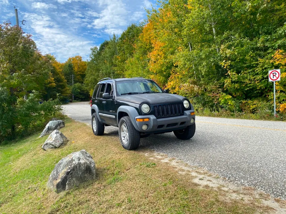 Jeep Liberty 2002 photo 2