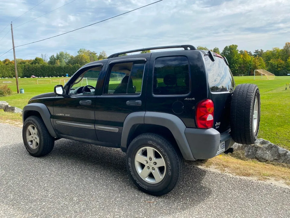 Jeep Liberty 2002 photo 4