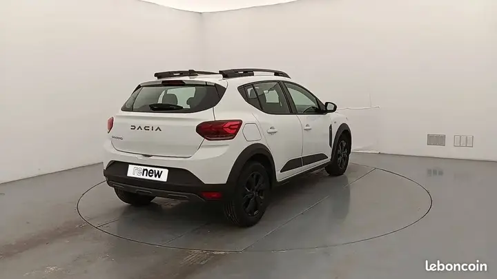 Dacia Sandero 2024 photo 2