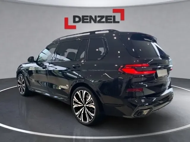 BMW X7 2026 photo 3