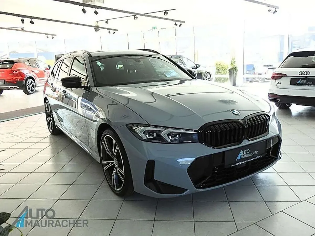 BMW 3 Series 2024 photo 2