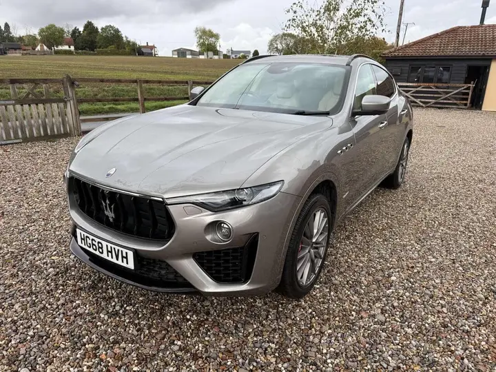 Maserati Levante 2019 photo 2