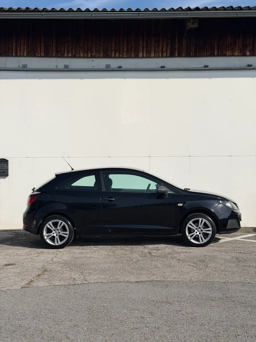 Seat Ibiza 2008 photo 2