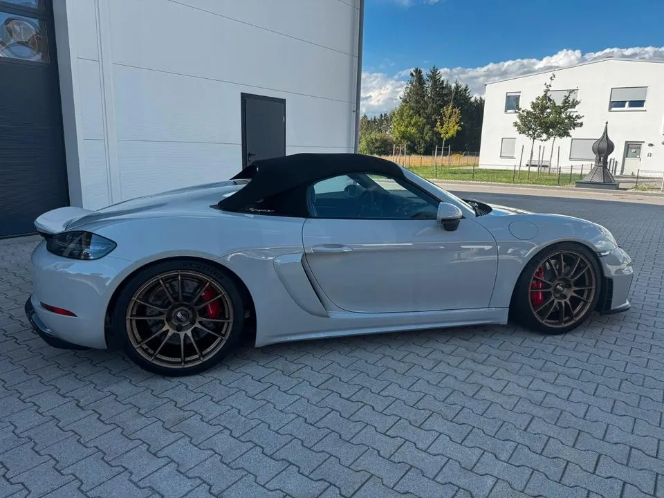 Porsche 718 Boxster Spyder