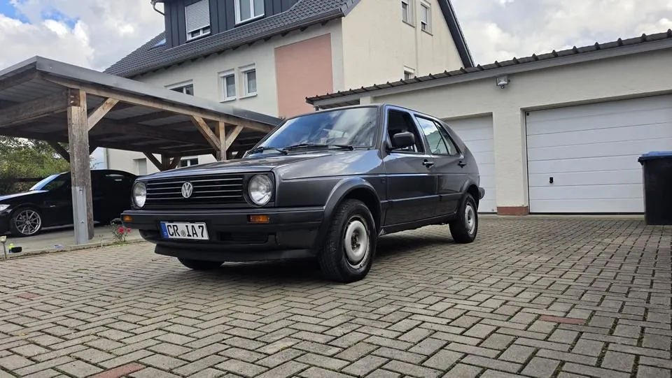 Volkswagen Golf 2
