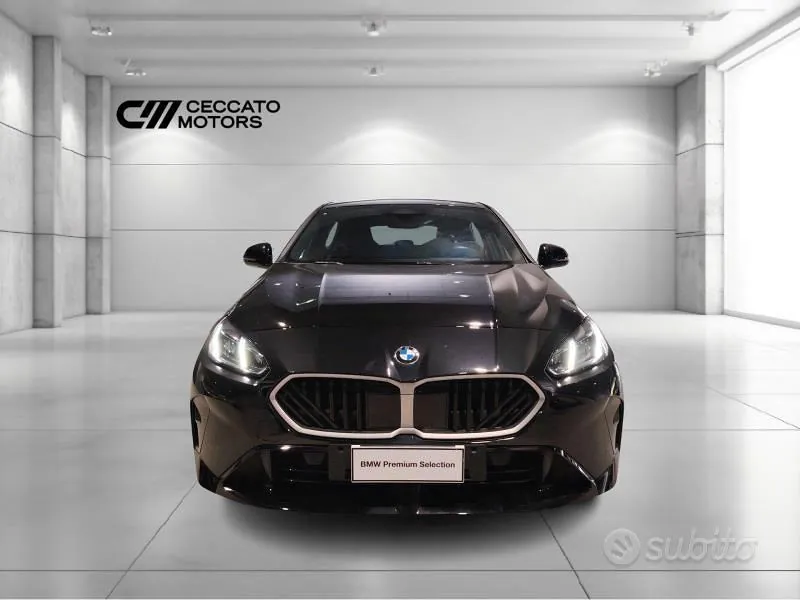 BMW 1 Series 2024 photo 2