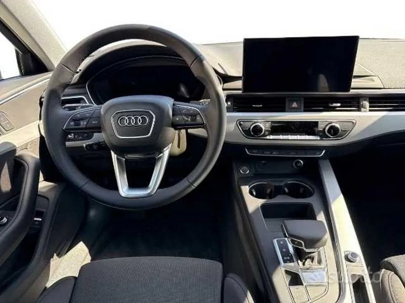 Audi A4 2025 photo 4