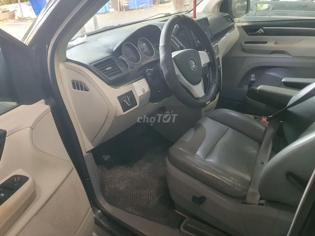 Volkswagen Routan