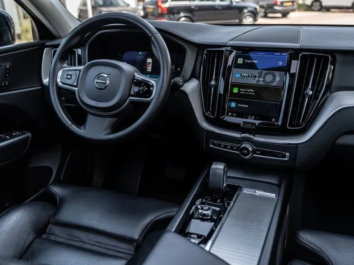 Volvo Xc60 2022 photo 2