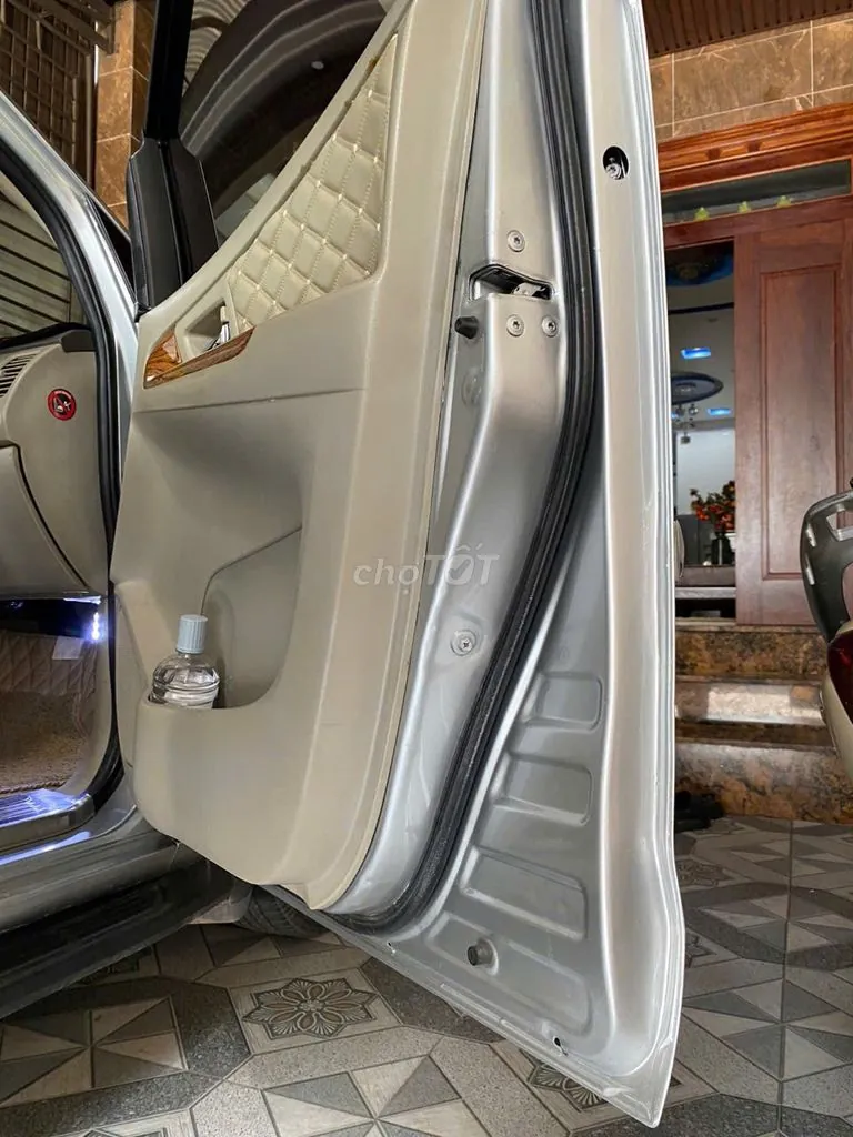 Toyota Innova 2009 photo 5
