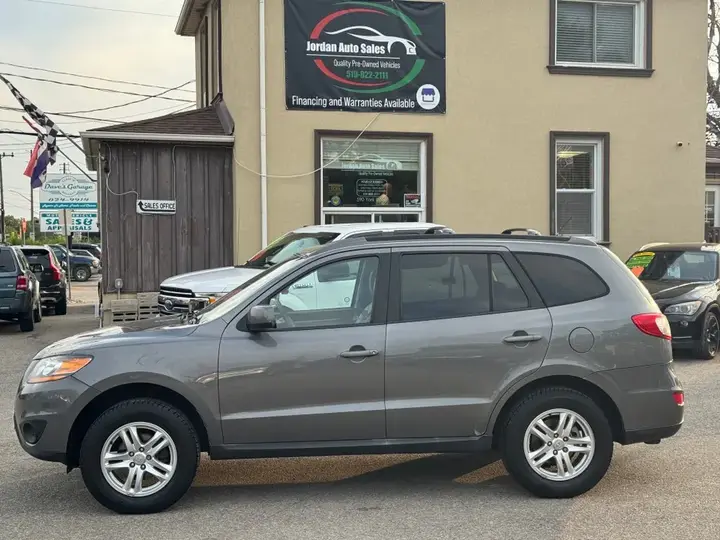 Hyundai Santa Fe 2010 photo 4