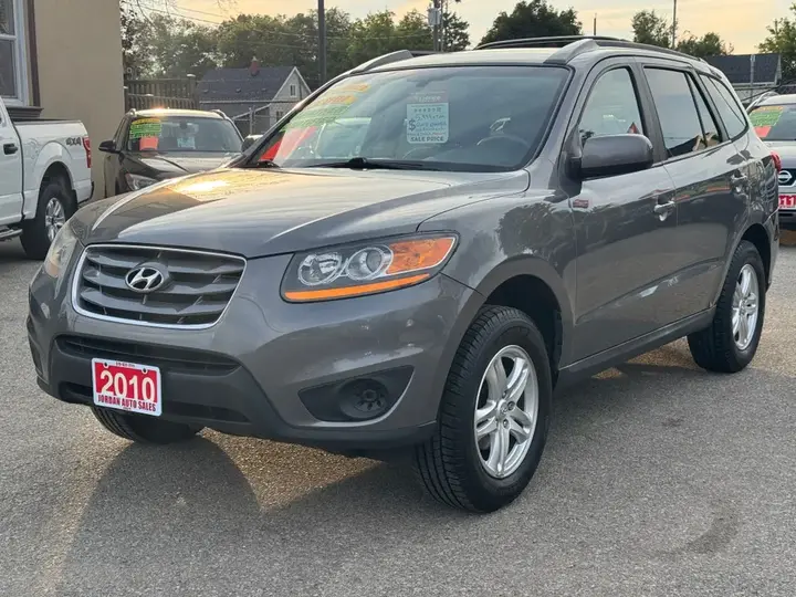 Hyundai Santa Fe 2010 photo 3