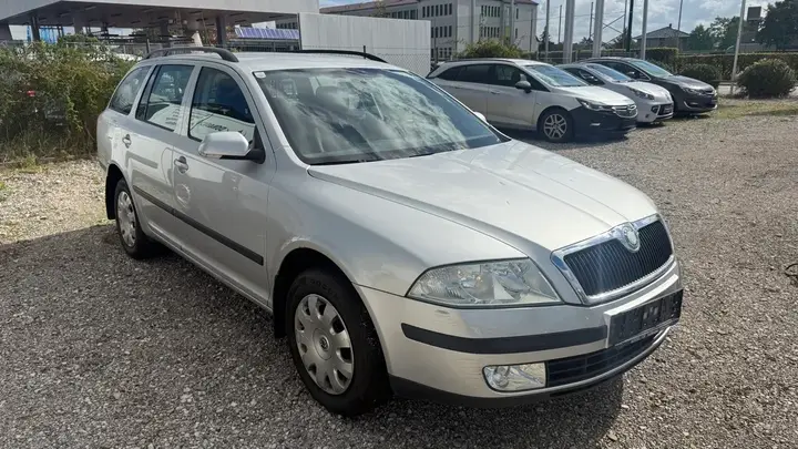 Skoda Octavia 2005 photo 3