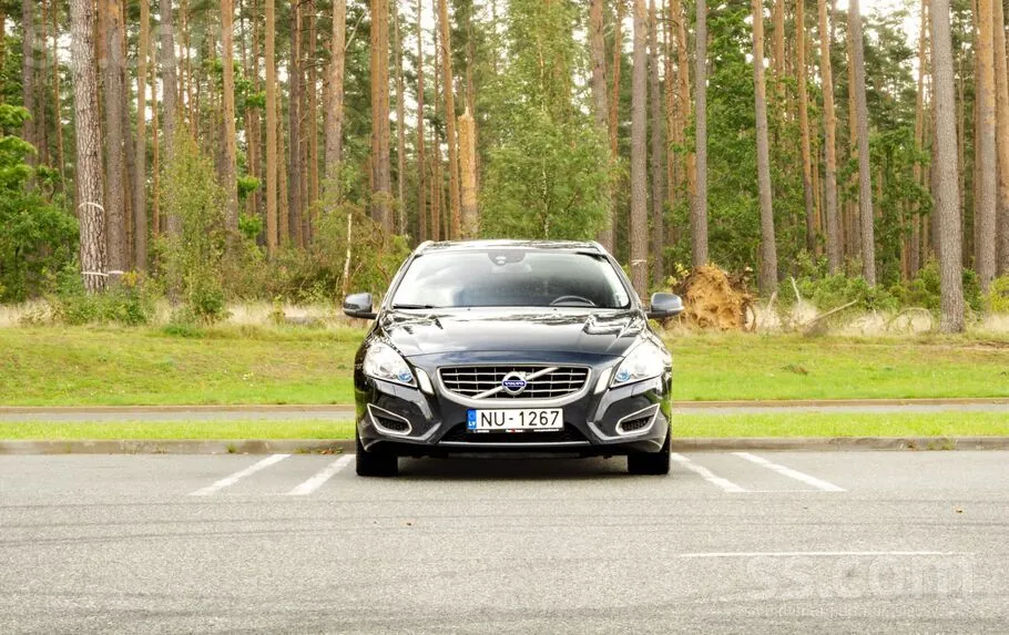 Volvo V60 2013 photo 3