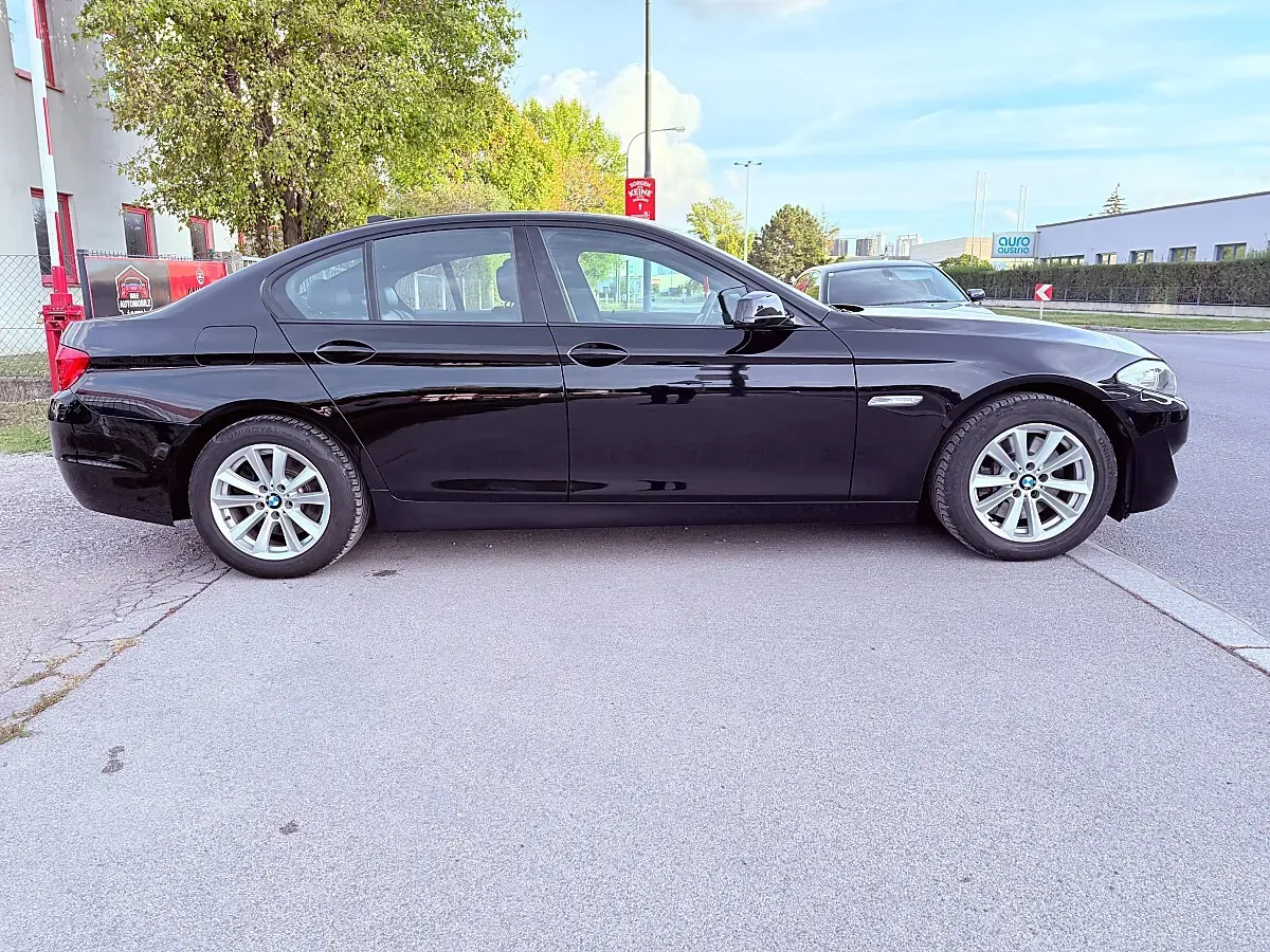 BMW 5 Series 2017 photo 3