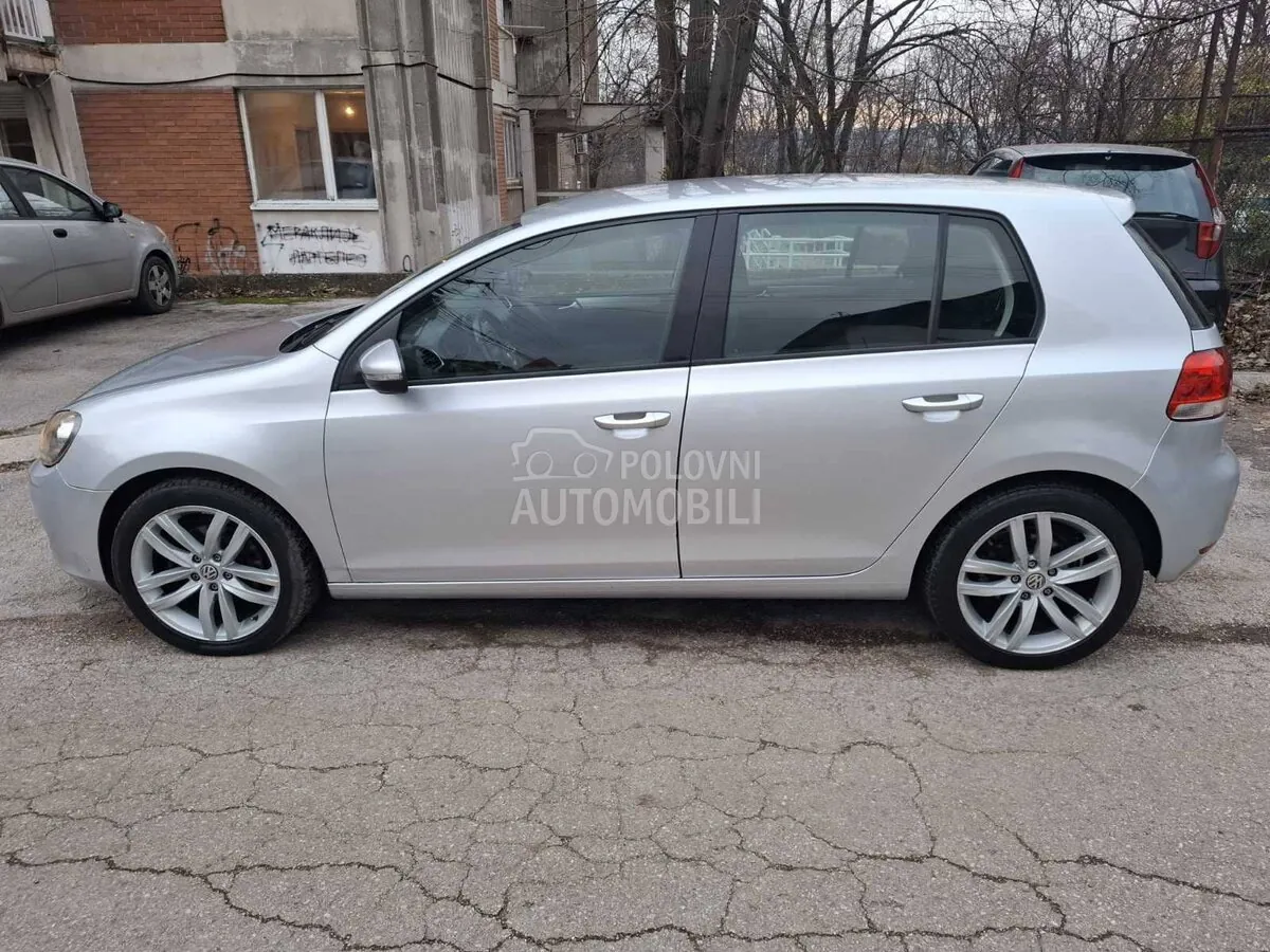 Volkswagen Golf 2009 photo 2