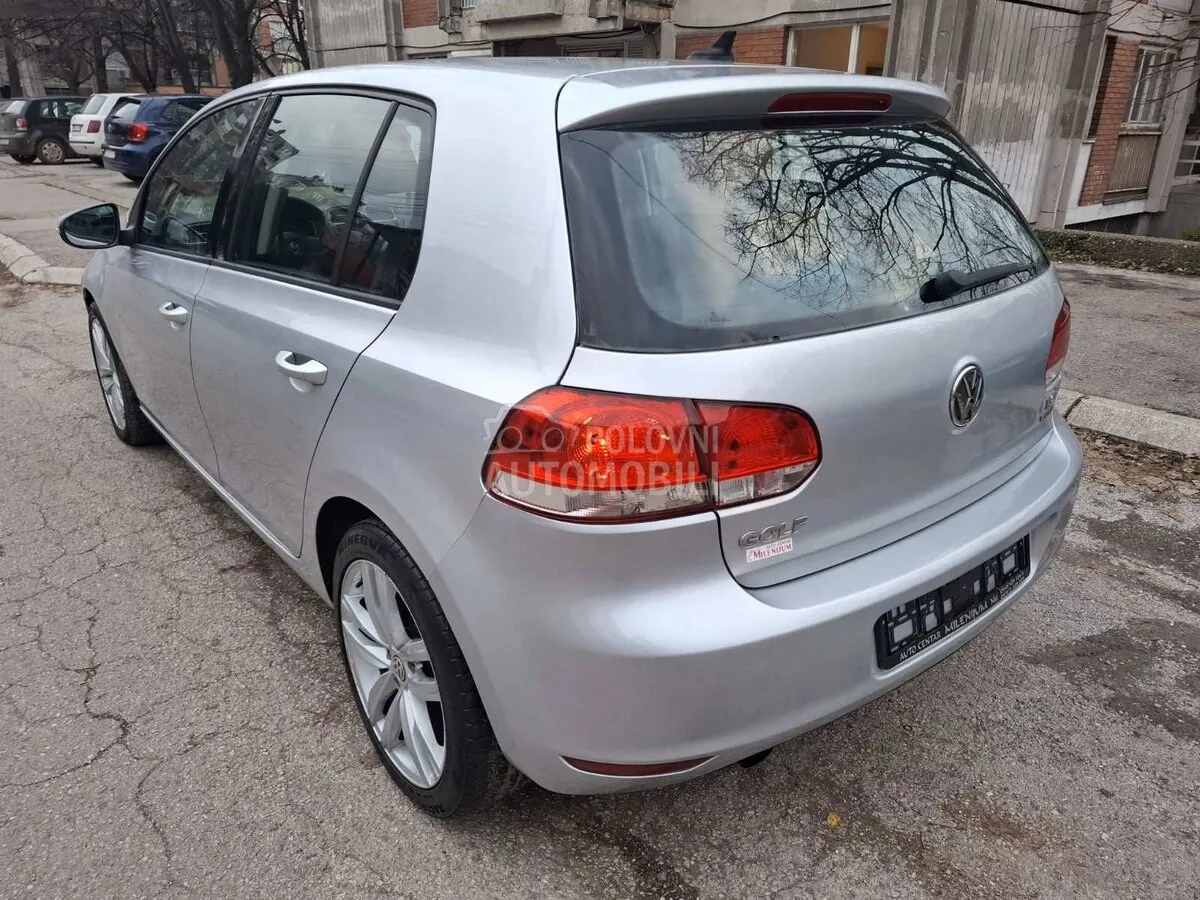 Volkswagen Golf 2009 photo 3