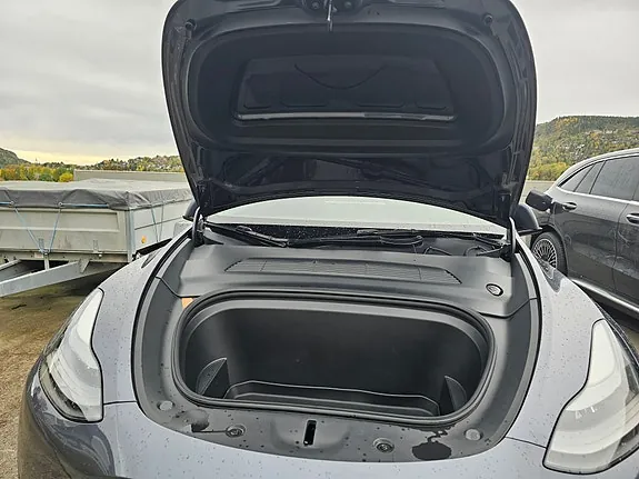 Tesla Model Y 2021 photo 3