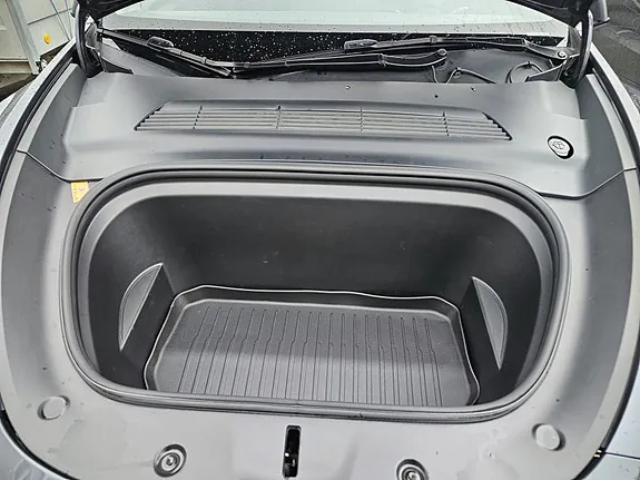 Tesla Model Y 2021 photo 4