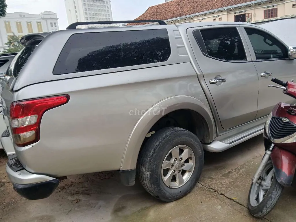 Mitsubishi Triton