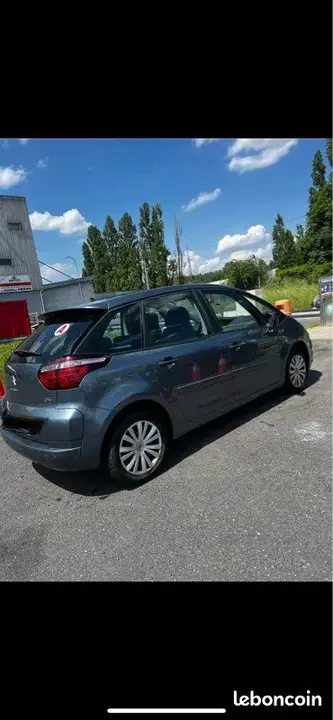 Citroen C4 Picasso 2012 photo 2