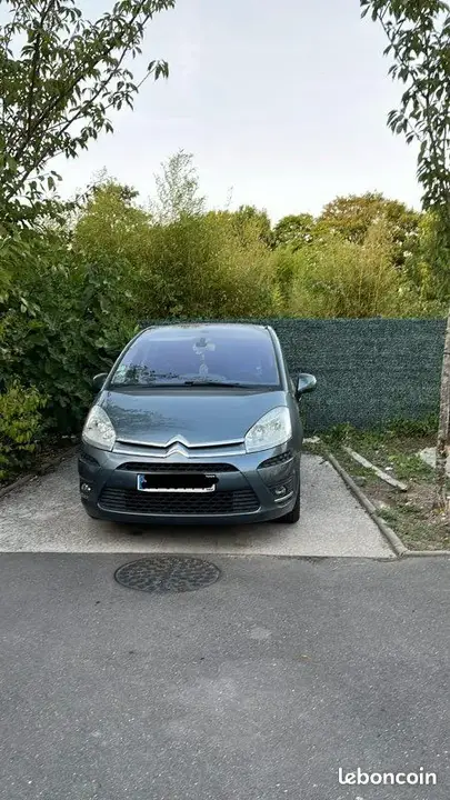Citroen C4 Picasso 2012 photo 4