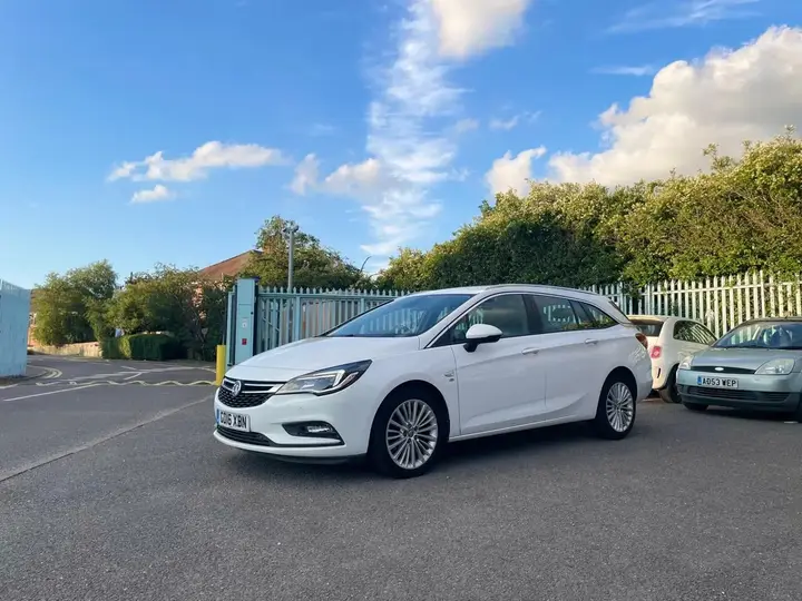 Vauxhall Astra 2016 photo 4