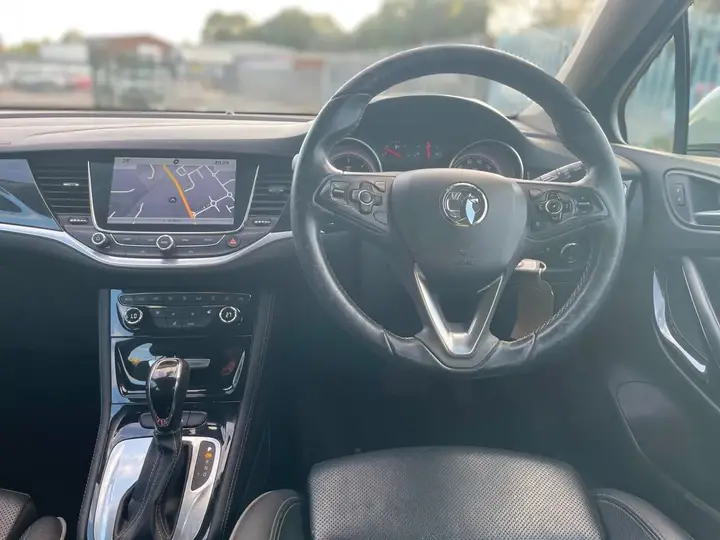 Vauxhall Astra 2016 photo 2