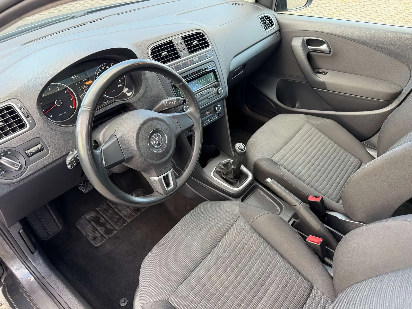 Volkswagen Polo 2012 photo 5