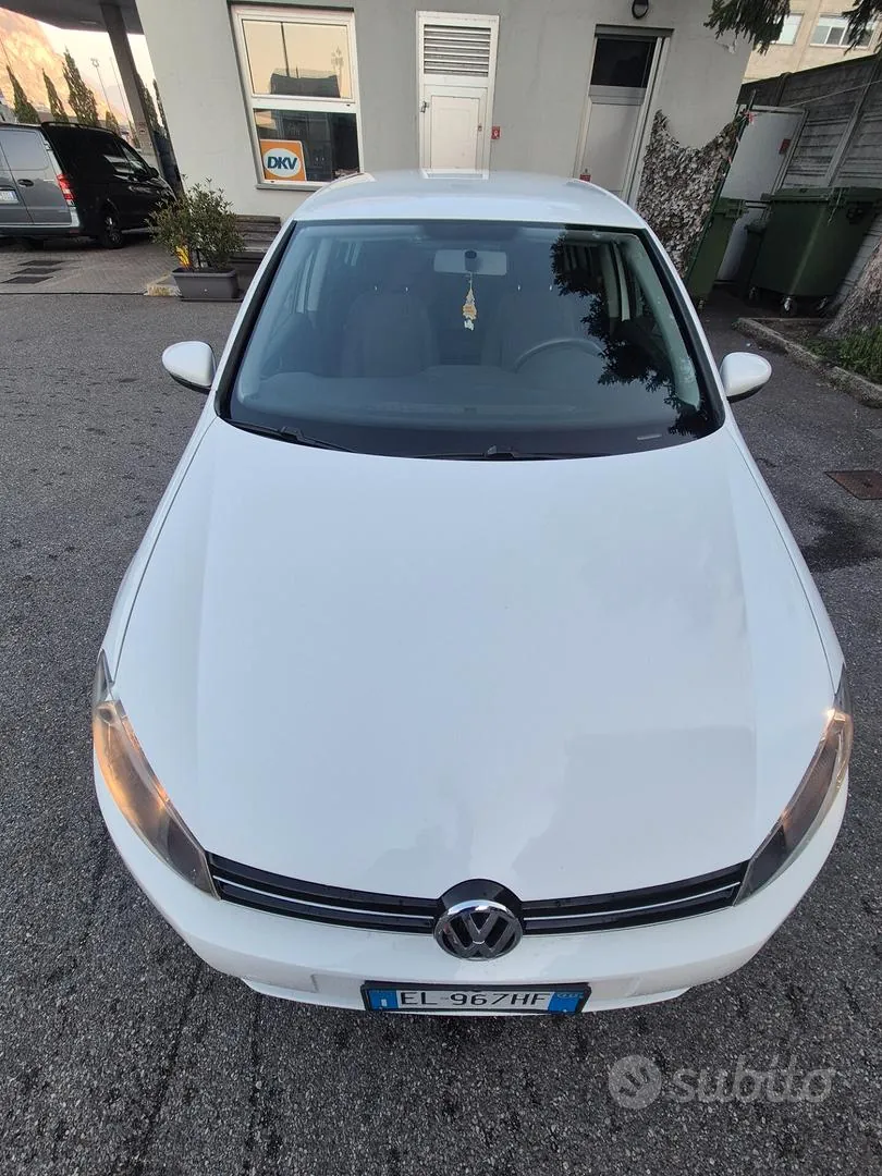 Volkswagen Golf 2011 photo 4