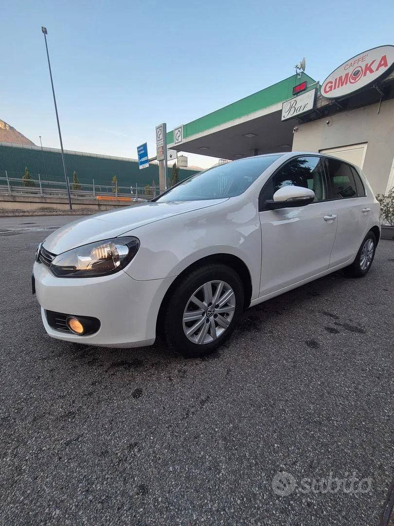 Volkswagen Golf 2011 photo 3