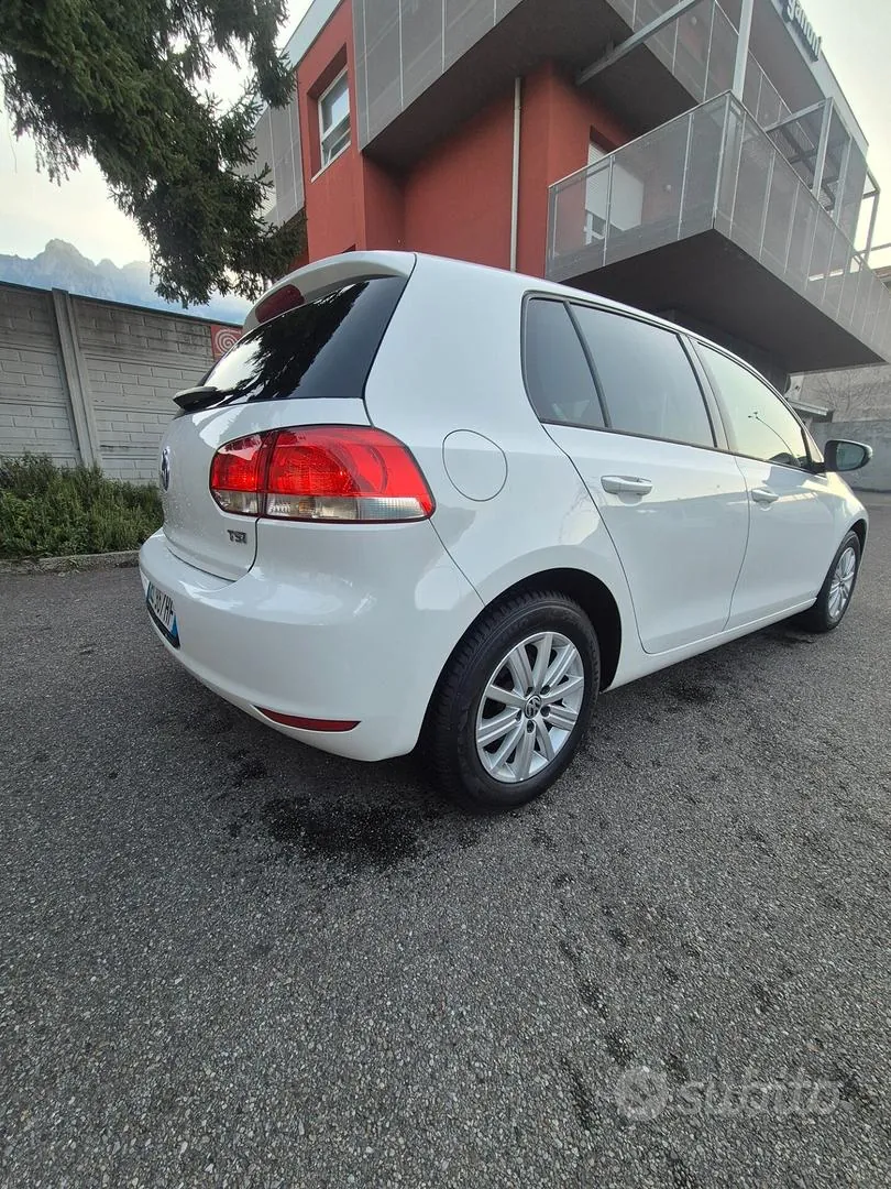 Volkswagen Golf 2011 photo 5