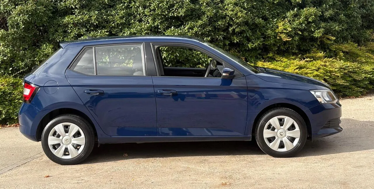 Skoda Fabia 2015 photo 2