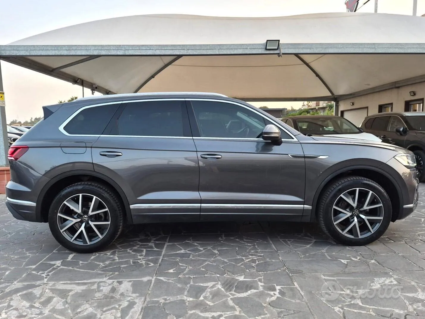 Volkswagen Touareg 2023 photo 4