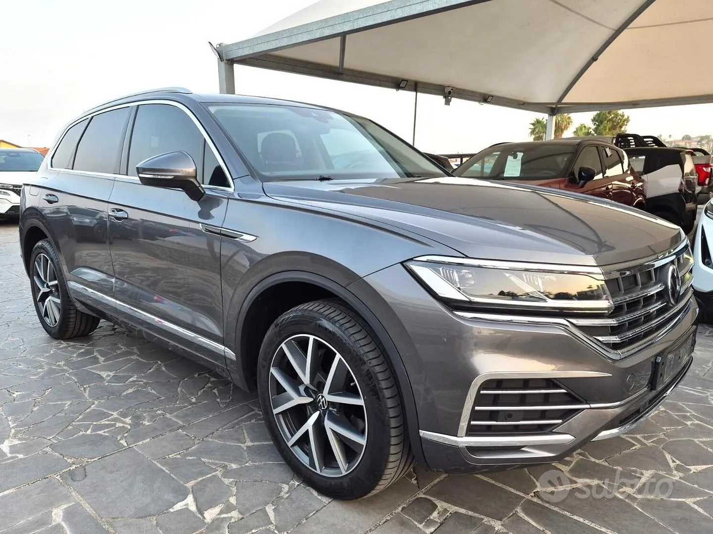 Volkswagen Touareg 2023 photo 3