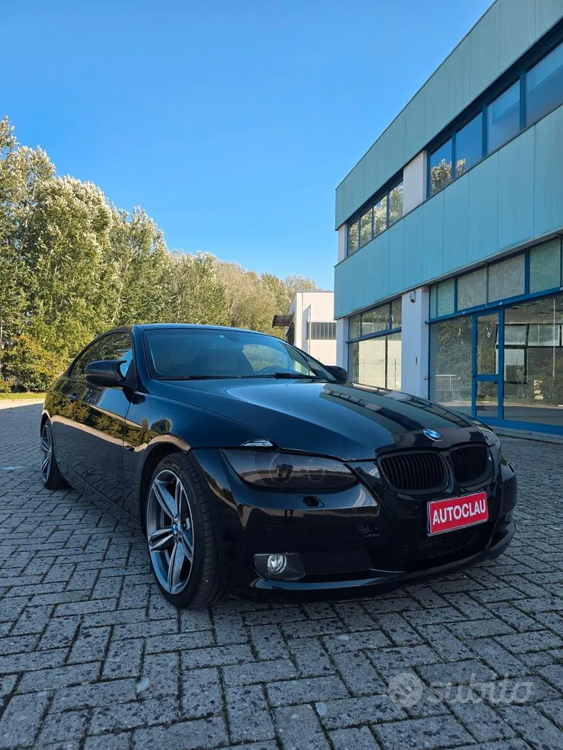 BMW 320D 2010 photo 2
